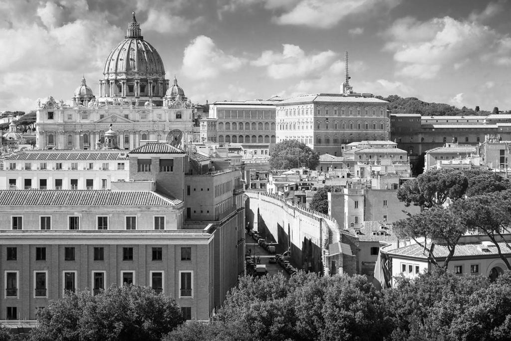 Almond Tree Vatican Rom Exteriör bild